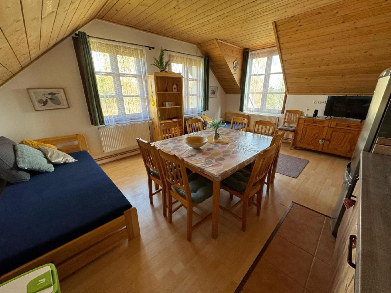 Srub Jenišov Apartamento Horní Planá