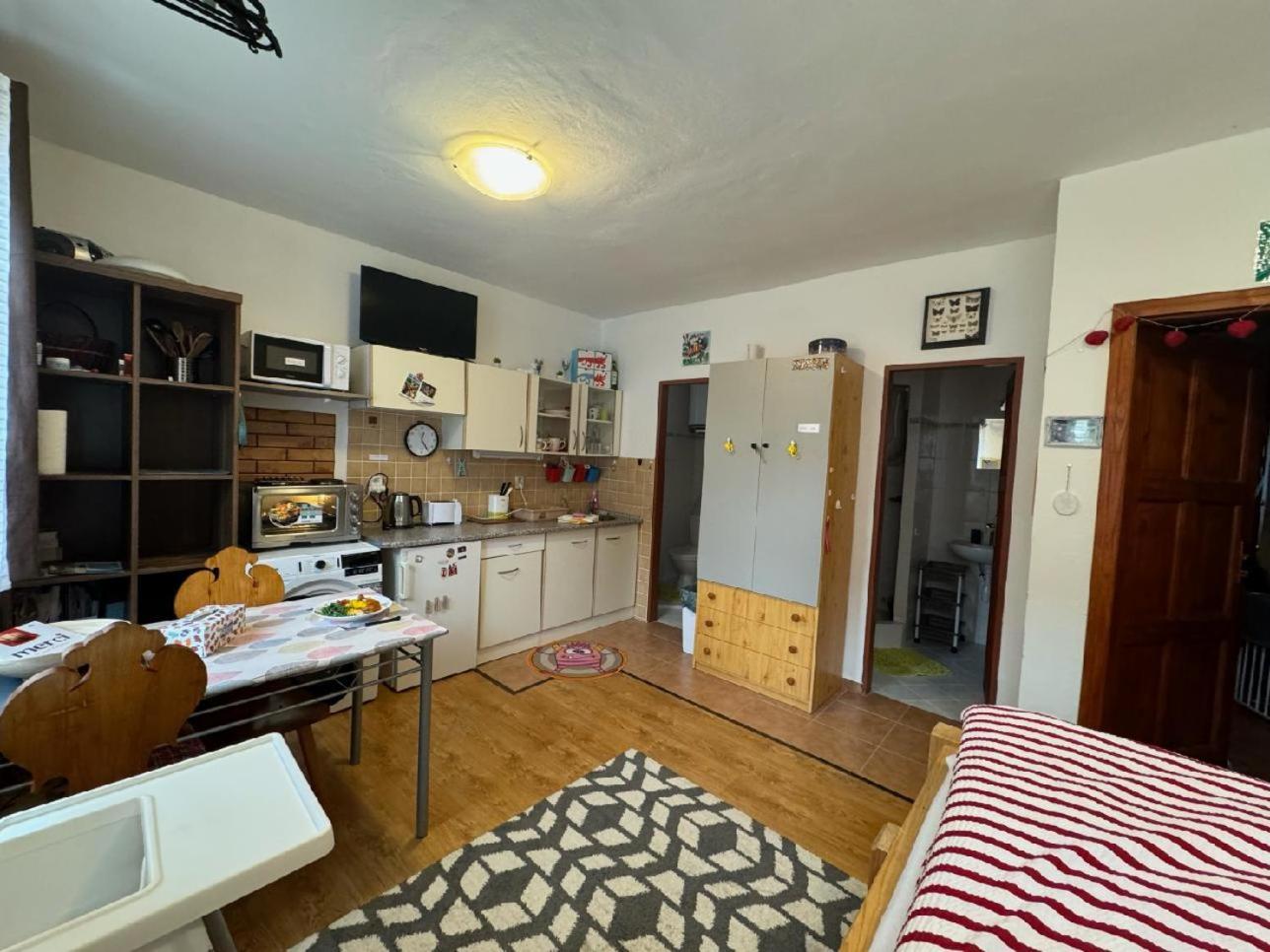 Apartment Srub Jenisov *